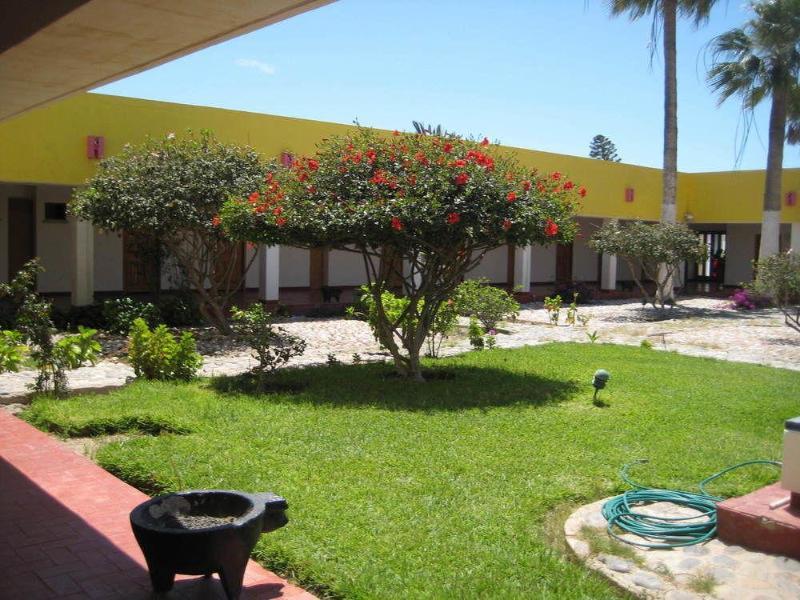 Desert Inn Guerrero Negro Exterior photo